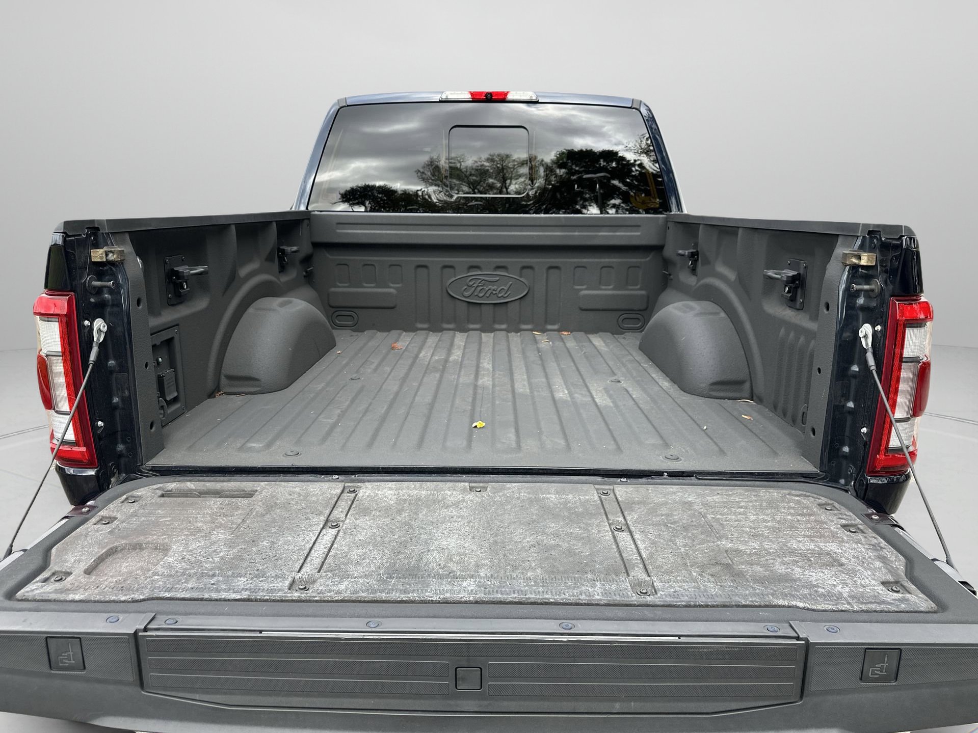 Certified 2023 Ford F150 Platinum w/ Equipment Group 701A High image 42