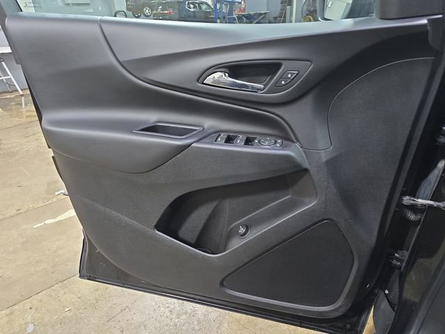 Used 2018 Chevrolet Equinox LT image 26