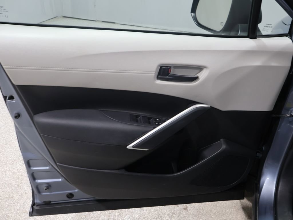 Certified 2023 Toyota Corolla Cross L image 12