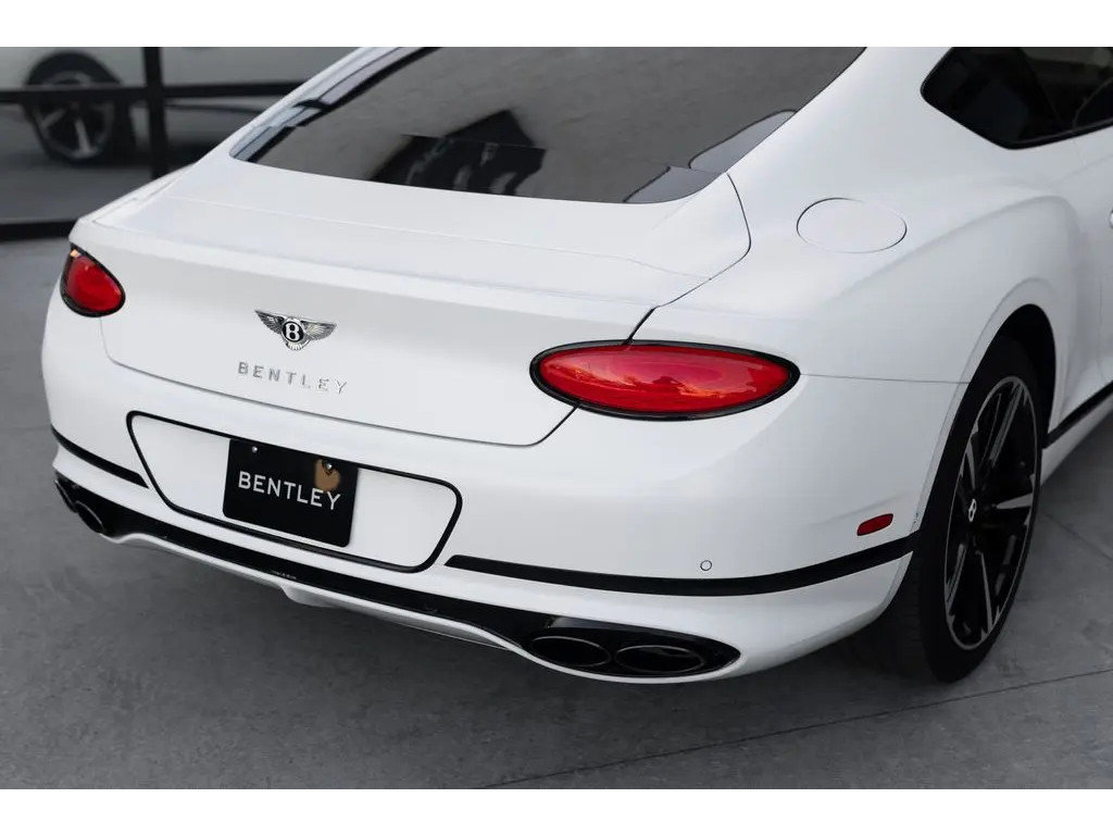 Used 2021 Bentley Continental GT V8 image 21