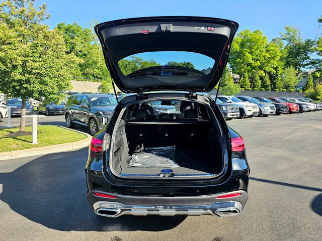 New 2026 Mercedes-Benz GLC 300 4MATIC image 9