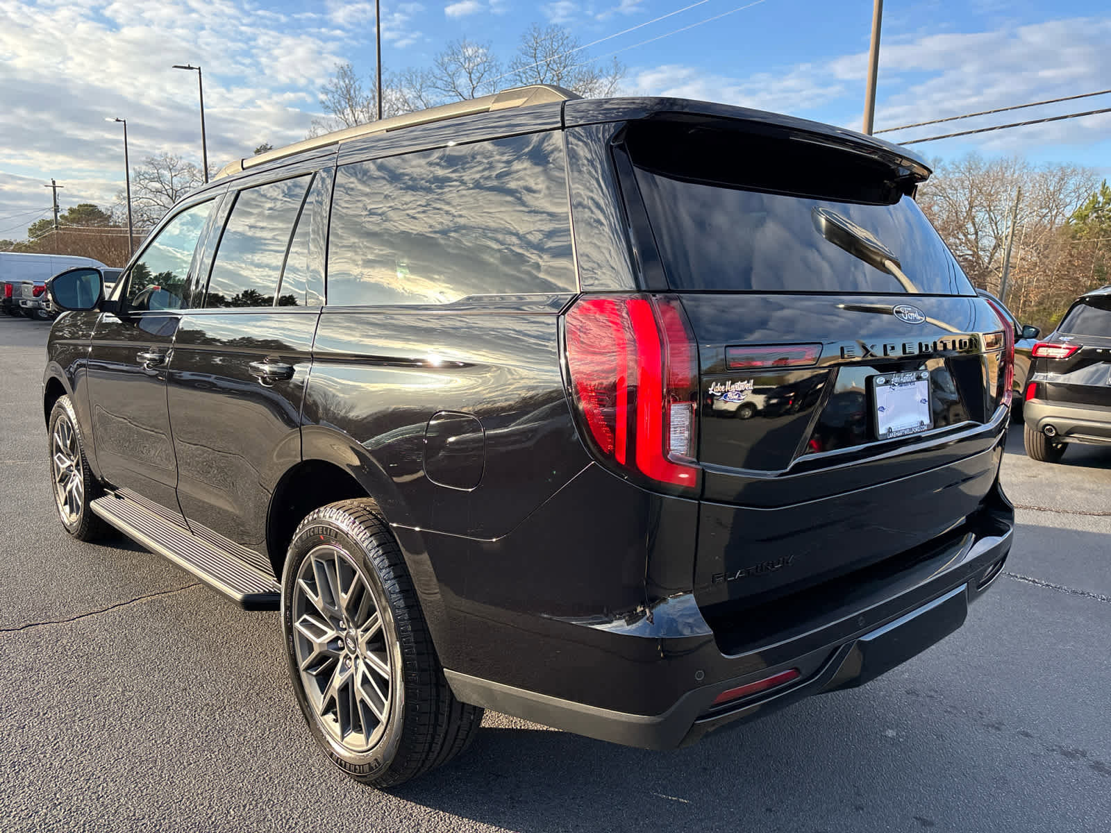 New 2026 Ford Expedition Platinum w/ Stealth Appearance Package image 3