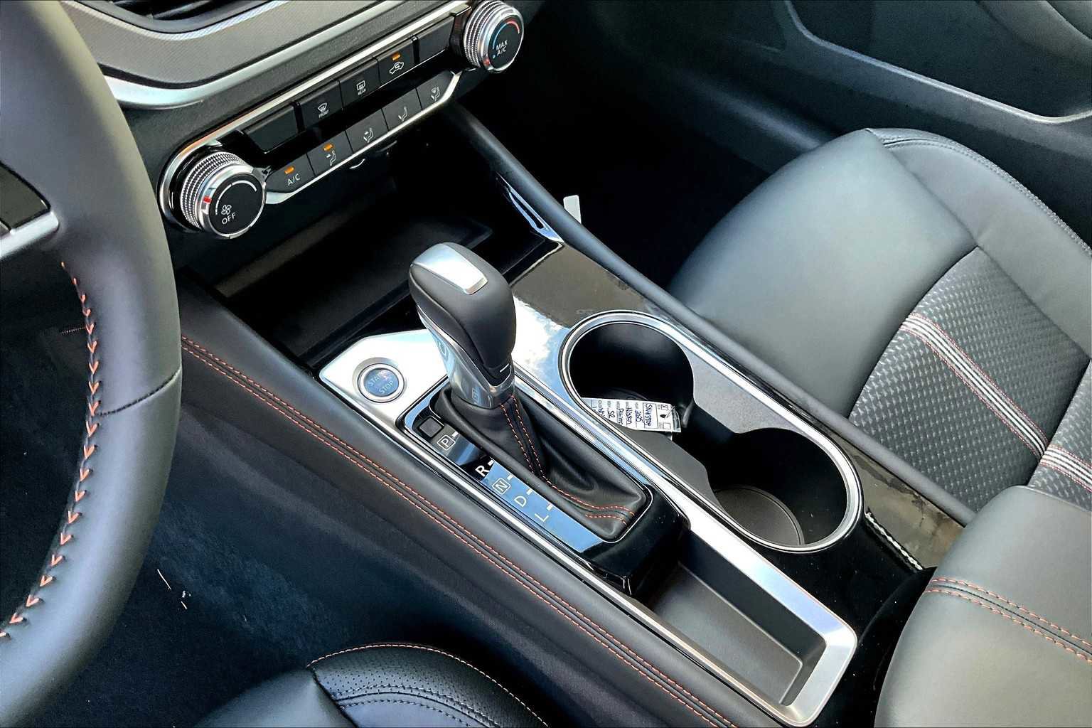 New 2025 Nissan Altima 2.5 SR image 11