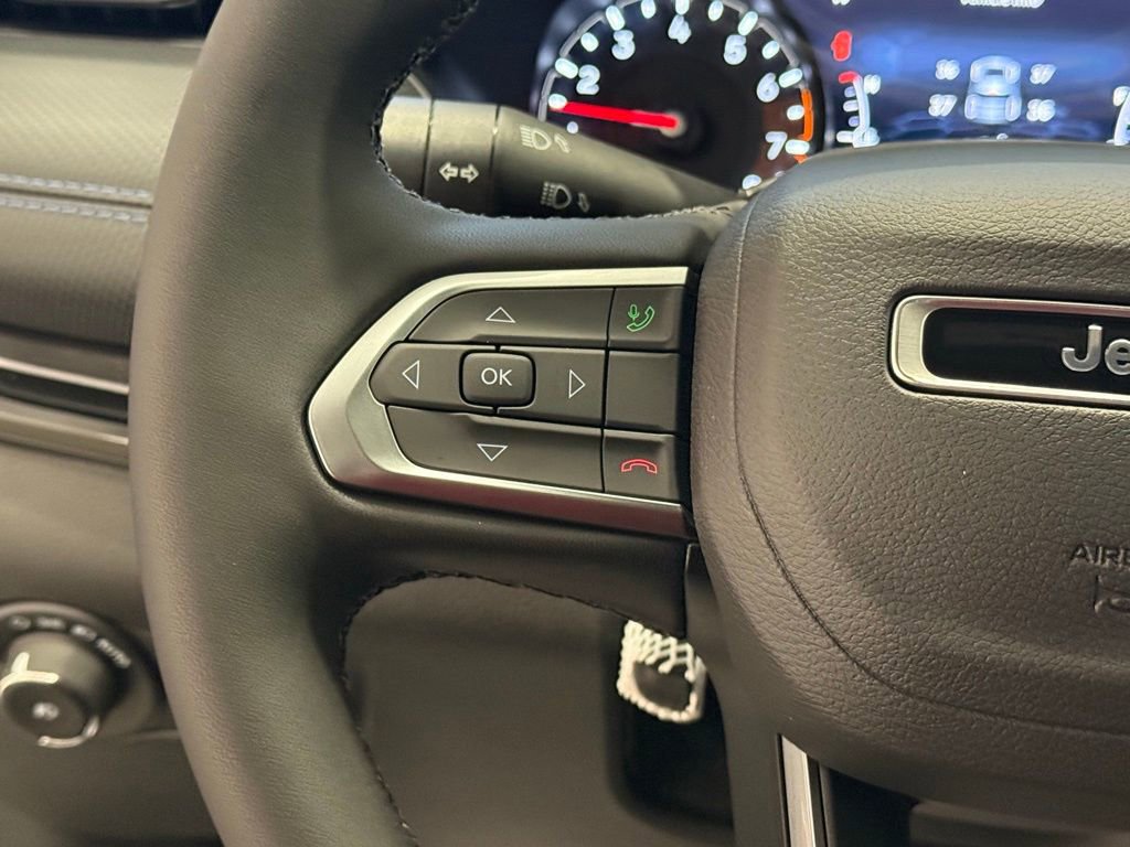 New 2026 Jeep Compass Latitude image 27