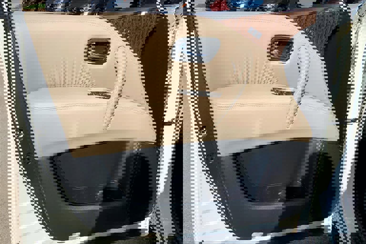 Used 2017 Nissan Armada Platinum w/ Captain Seat Package image 25