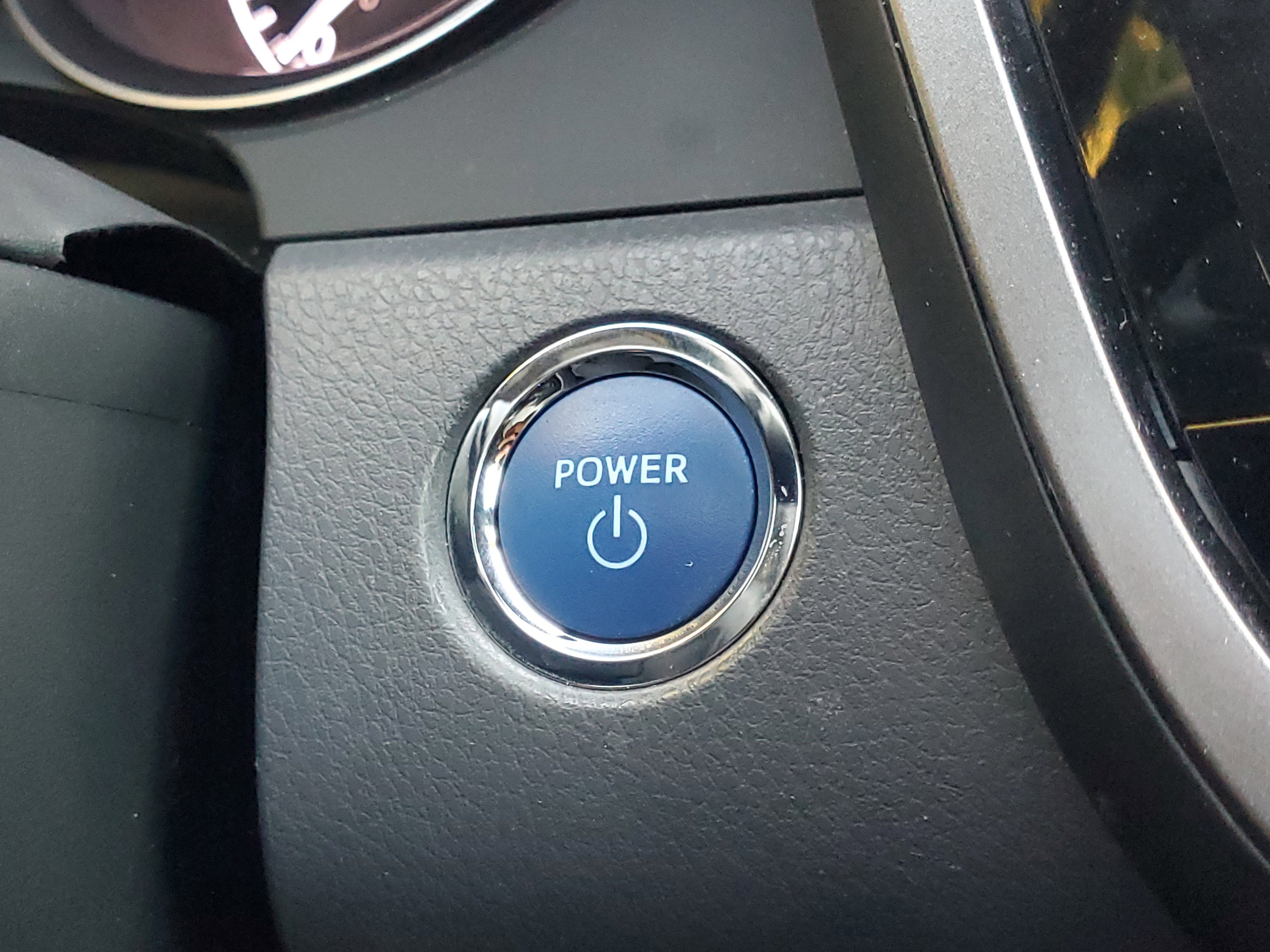 Used 2023 Toyota Camry SE image 31