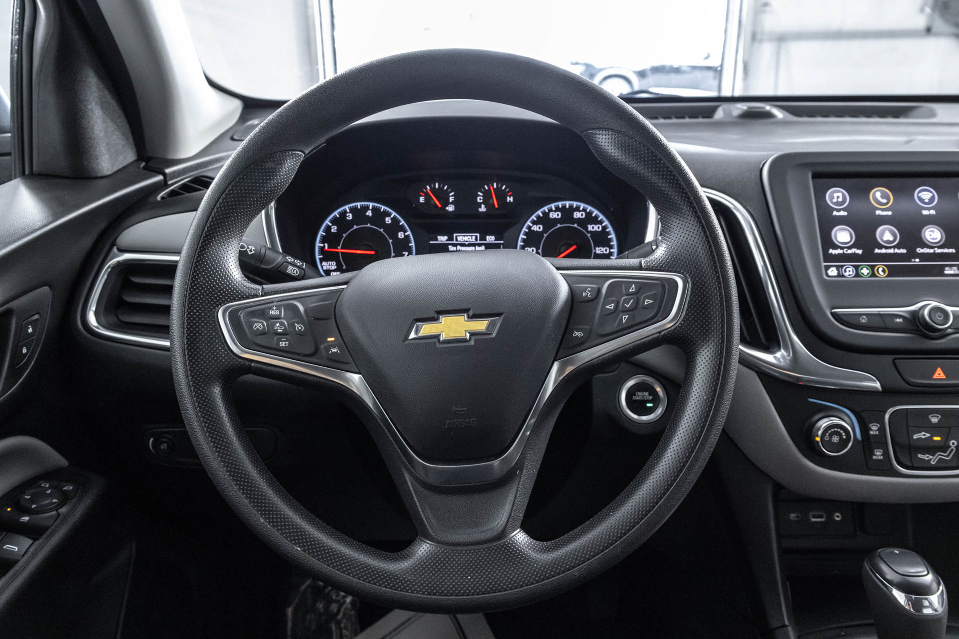 Used 2020 Chevrolet Equinox LS w/ LS Convenience Package FWD image 28