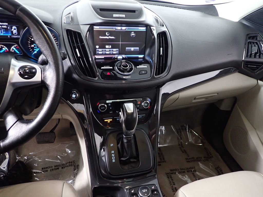 Used 2015 Ford Escape Titanium AWD/4WD image 31