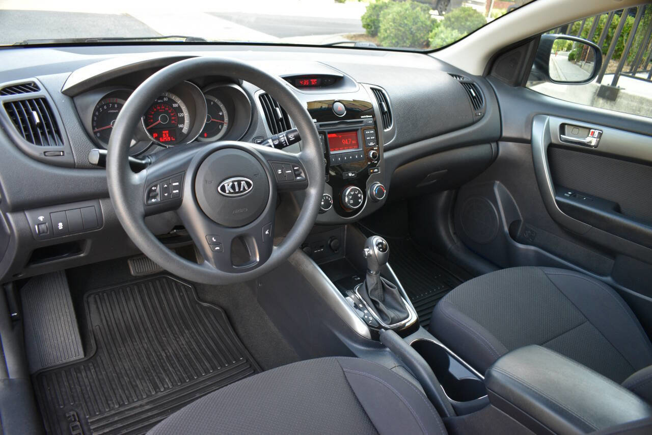 Used 2013 Kia Forte Koup EX FWD image 13