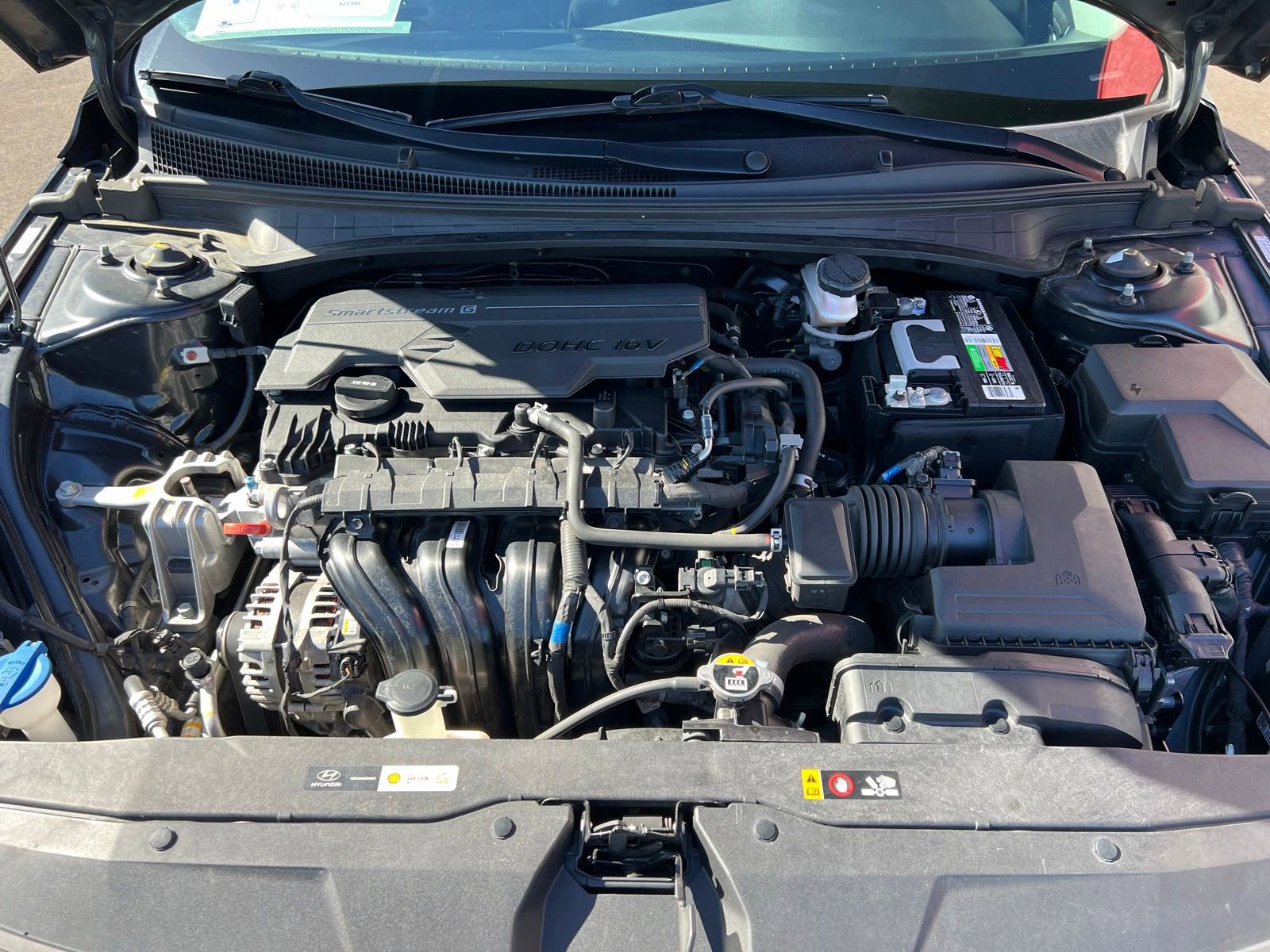 Used 2023 Hyundai Elantra Limited image 17