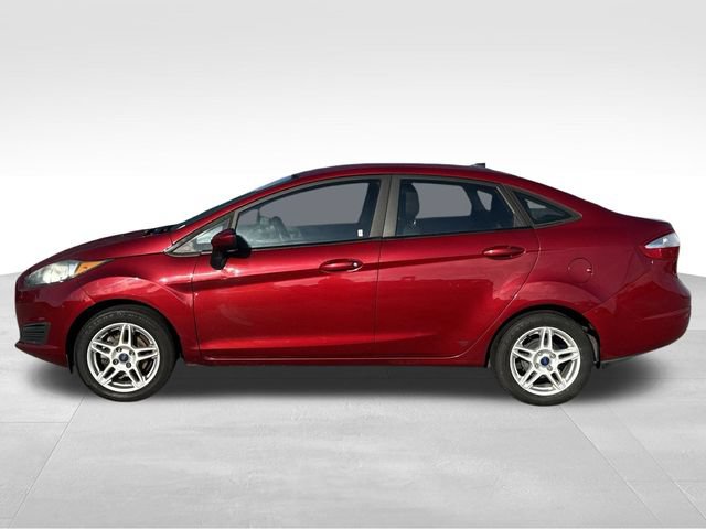 Used 2017 Ford Fiesta SE FWD image 2