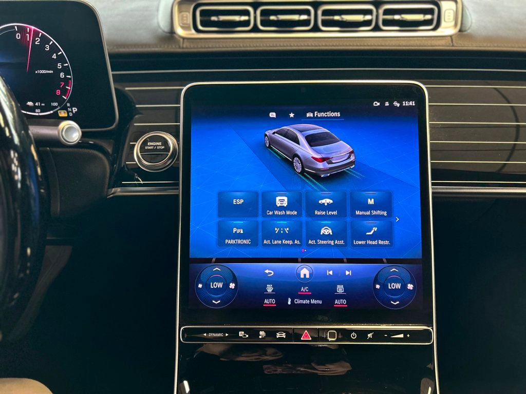 Used 2023 Mercedes-Benz S 580e 4MATIC Sedan w/ Warmth & Comfort Package image 36