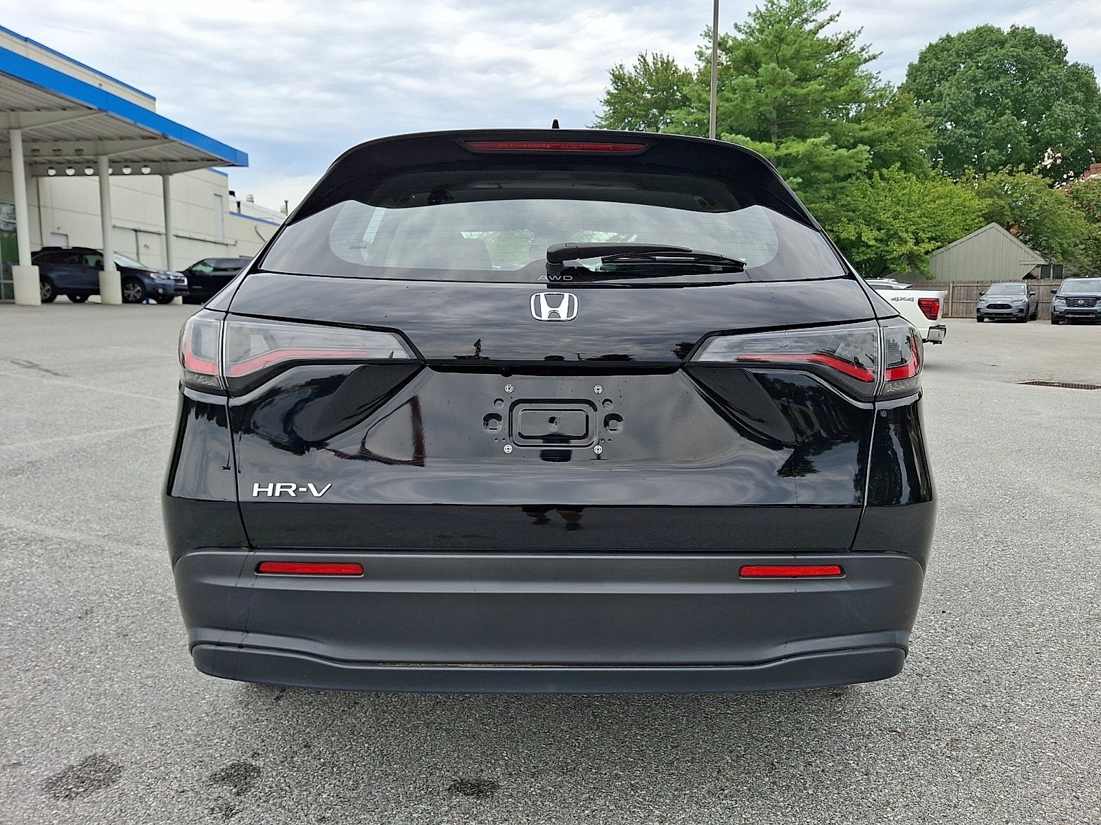 Used 2024 Honda HR-V LX image 5