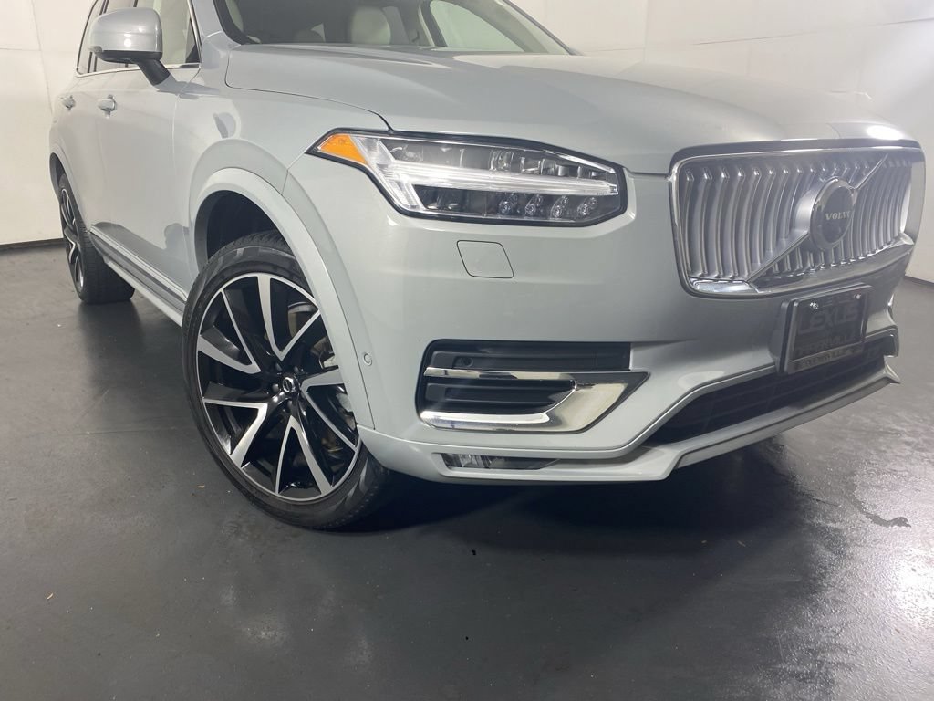 Used 2024 Volvo XC90 B6 Ultimate w/ Protection Package Premier AWD/4WD image 3