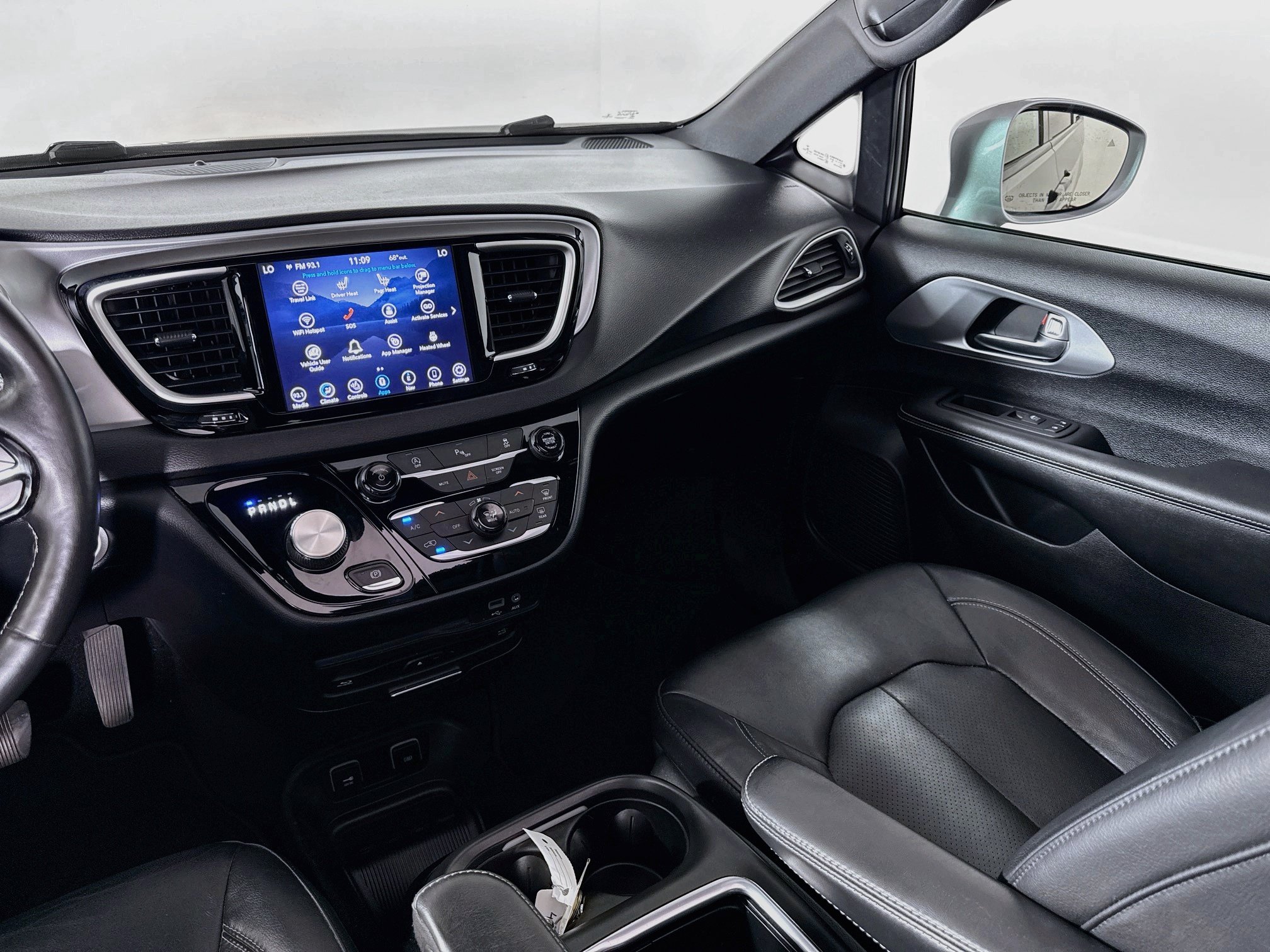 Used 2020 Chrysler Pacifica Touring-L Plus w/ S Appearance Package FWD image 24