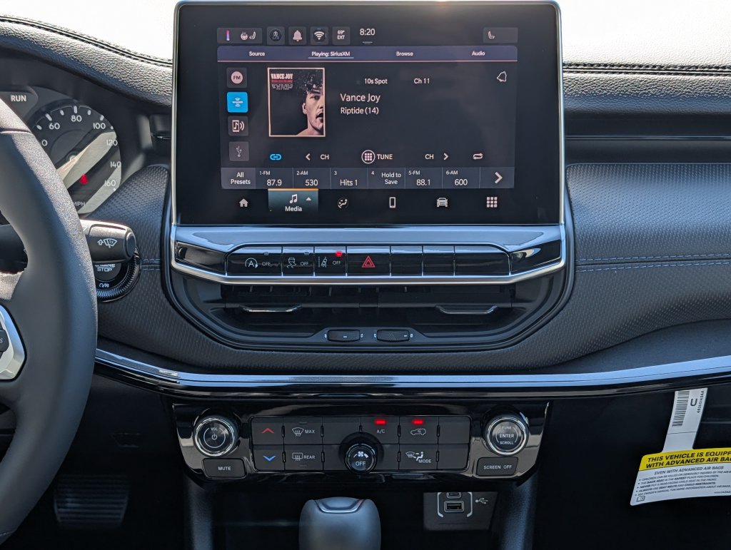 New 2026 Jeep Compass Latitude AWD/4WD image 9