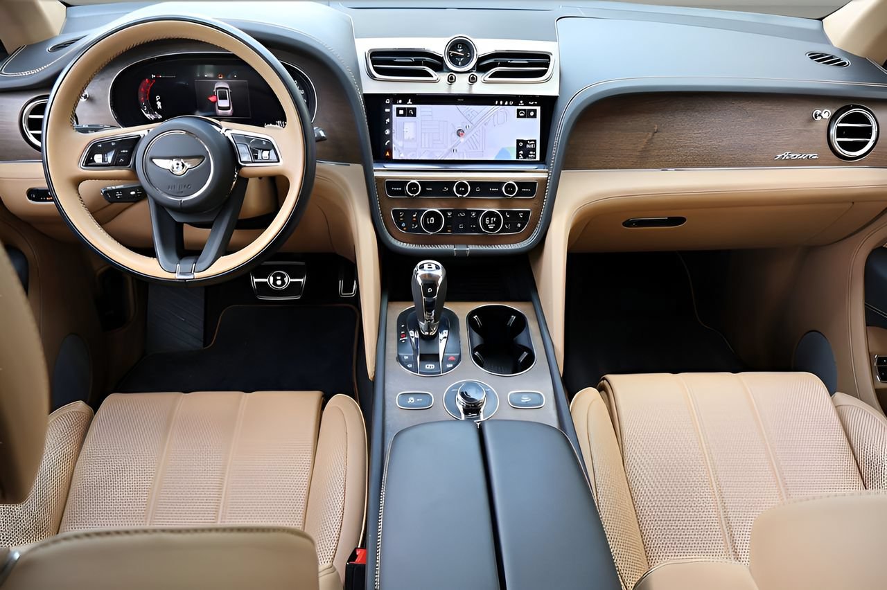 Certified 2024 Bentley Bentayga Extended Wheelbase AWD/4WD image 4
