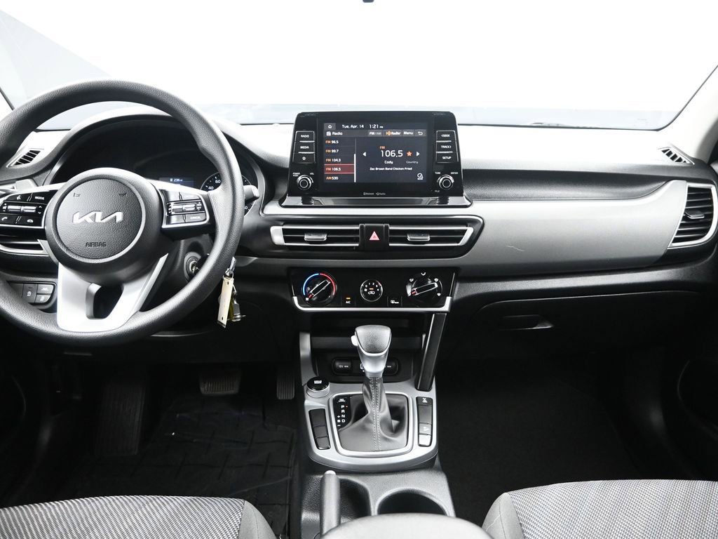 Certified 2023 Kia Seltos LX image 29