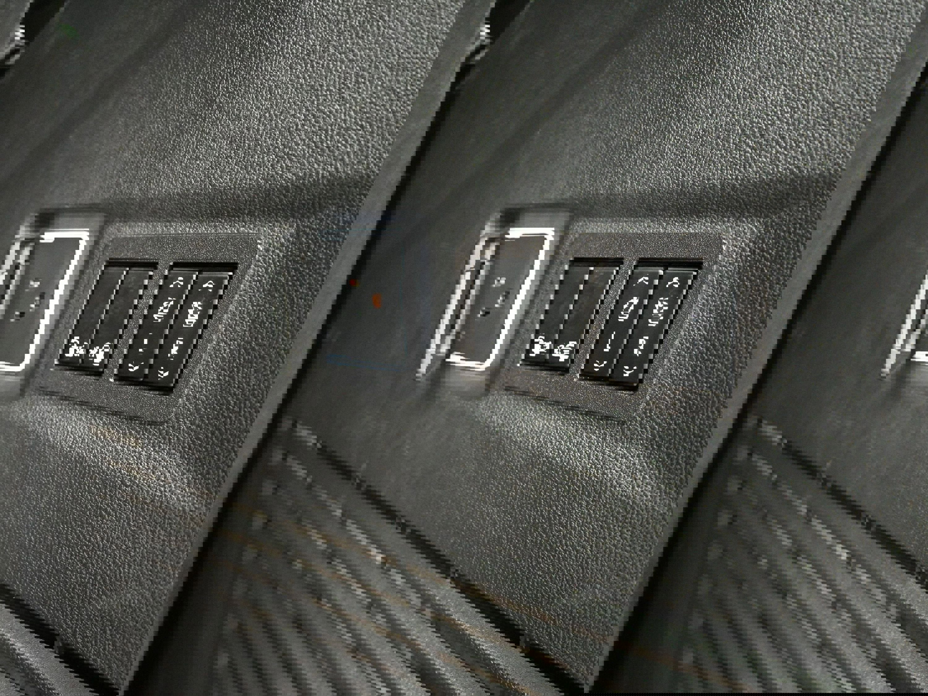 Used 2023 Chevrolet Tahoe RST w/ Luxury Package image 35