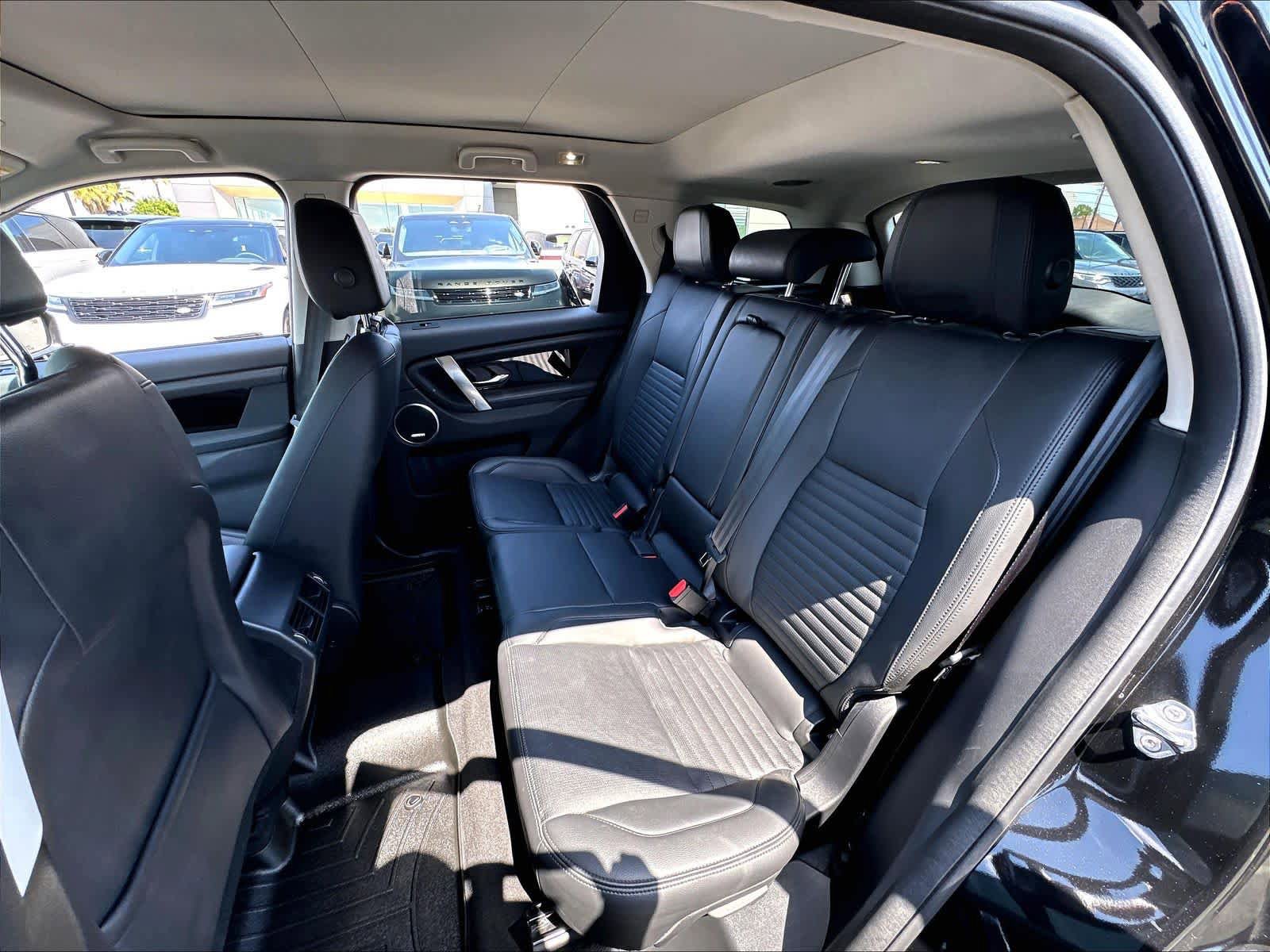 Used 2023 Land Rover Discovery Sport SE AWD/4WD image 28