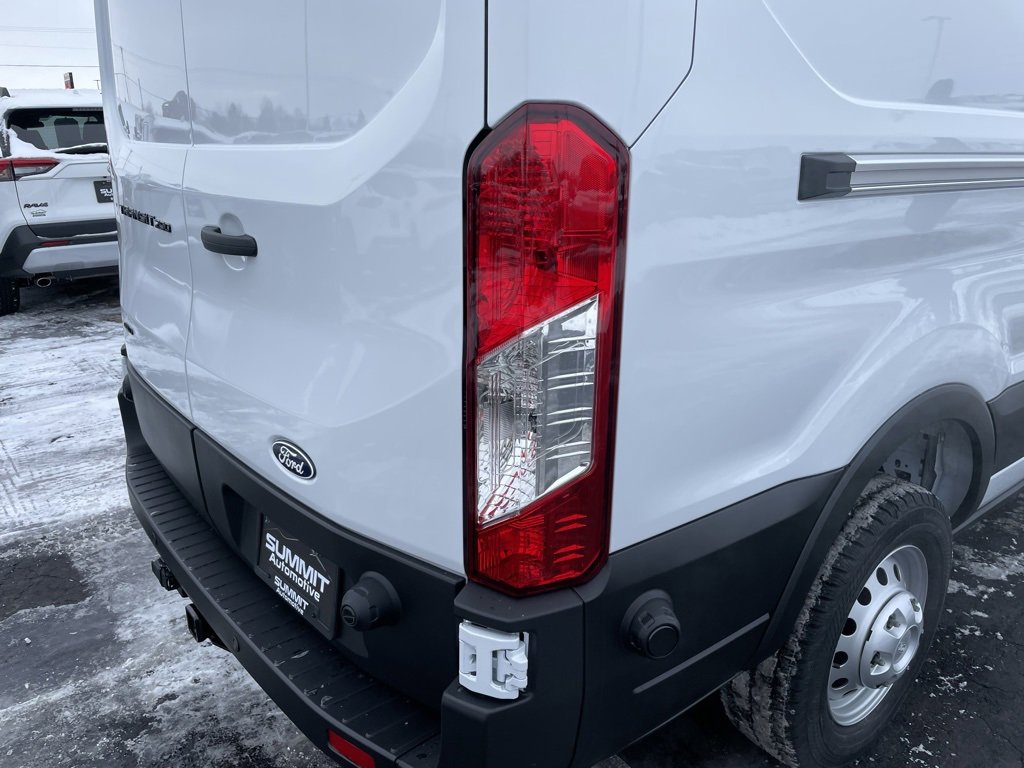 New 2026 Ford Transit 250 148 Medium Roof Extended AWD w/ Load Area Protection Package image 31