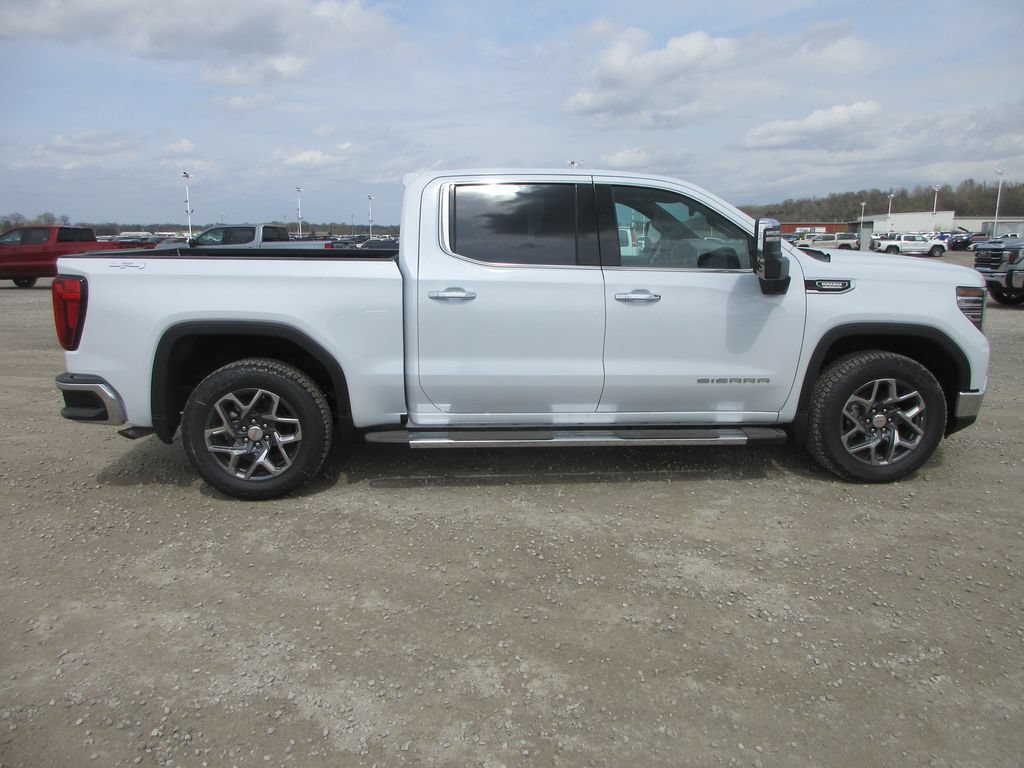 New 2026 GMC Sierra 1500 SLT AWD/4WD image 3