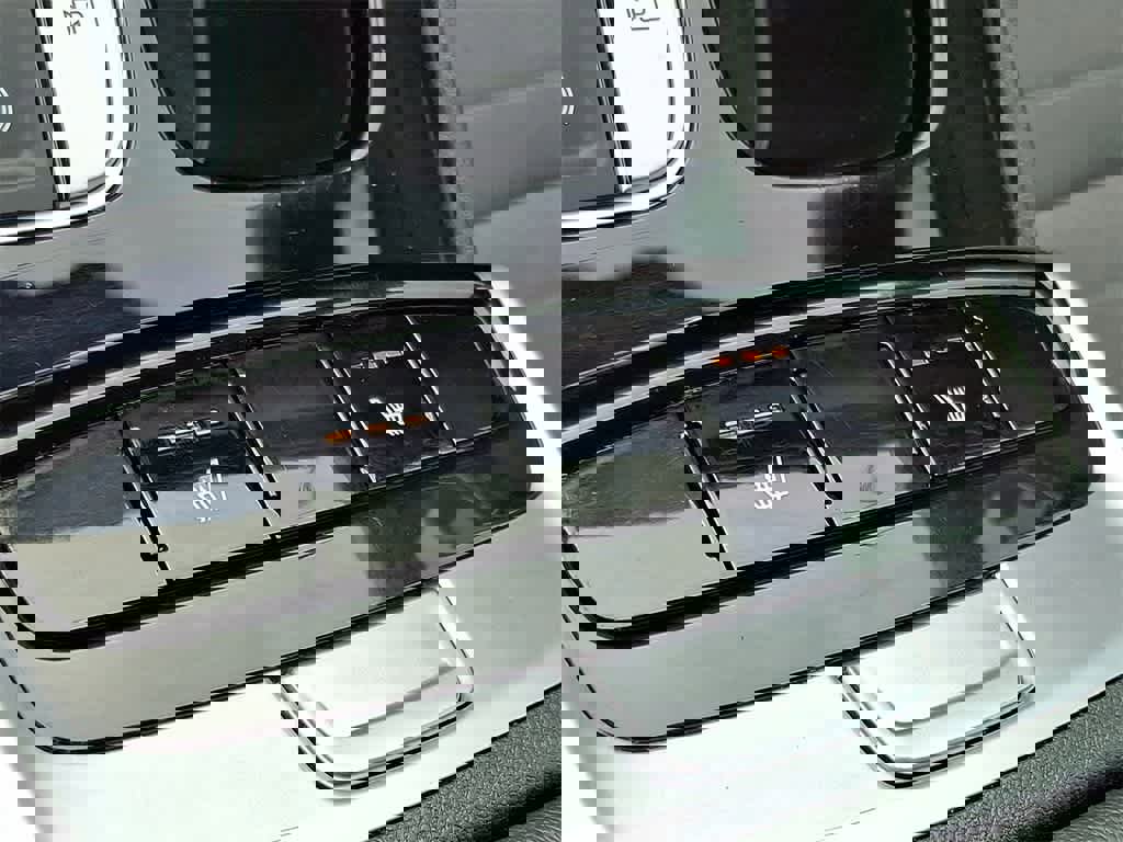 Used 2022 Hyundai Santa Cruz SEL image 25