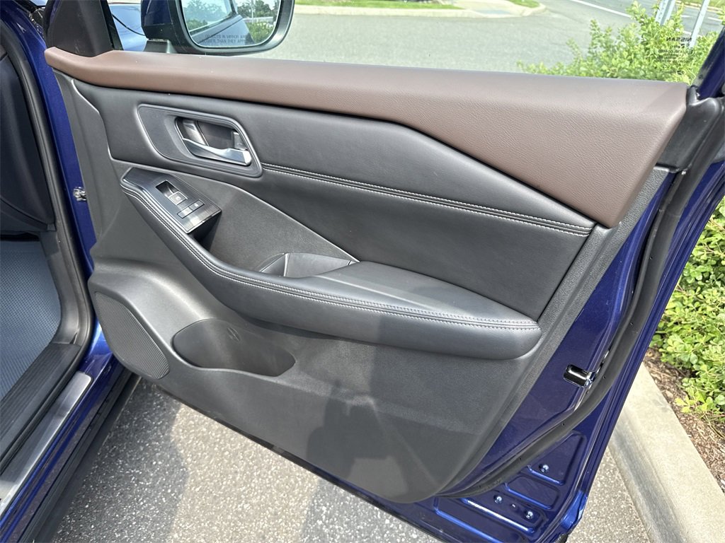 Certified 2023 Nissan Rogue SL w/ SL Premium Package image 28