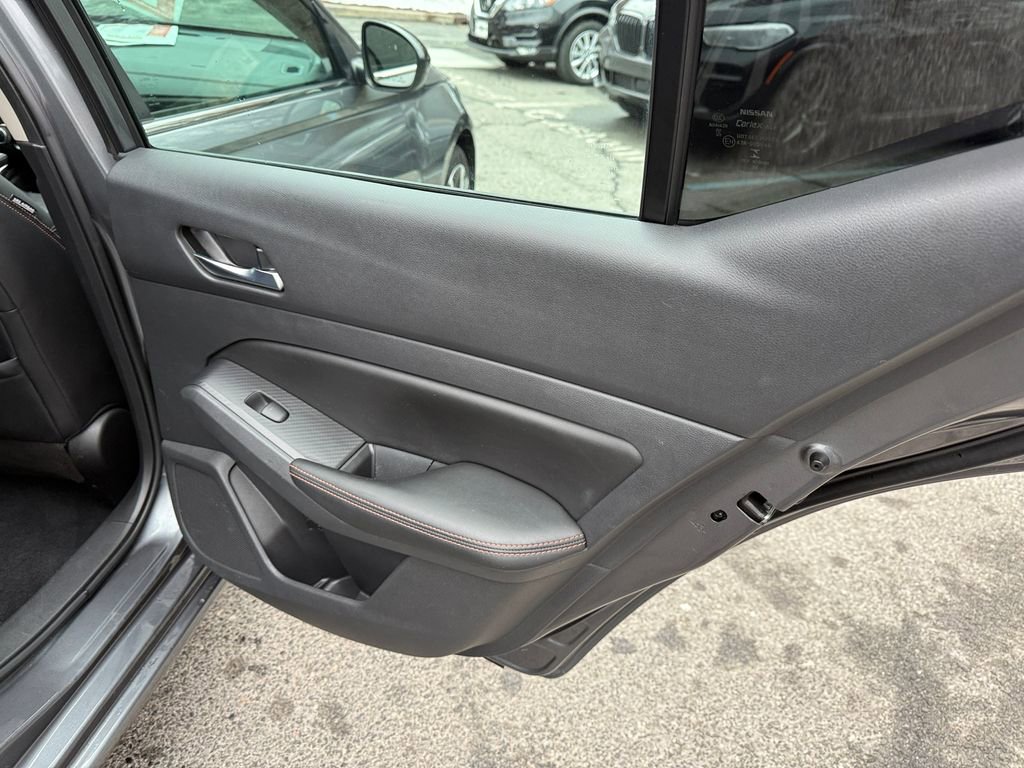 Used 2021 Nissan Altima 2.5 SR image 28