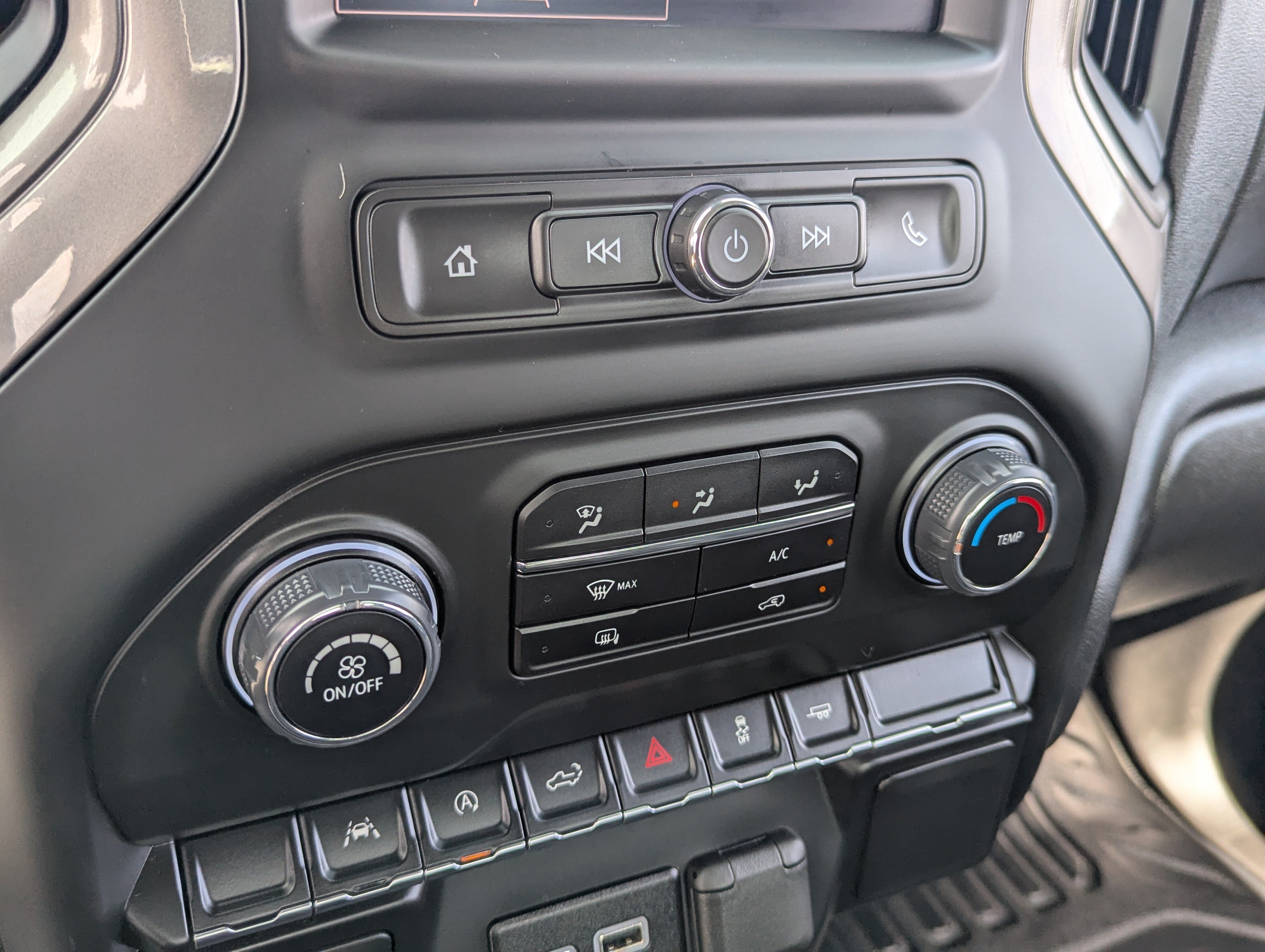 Used 2025 Chevrolet Silverado 1500 W/T RWD image 20