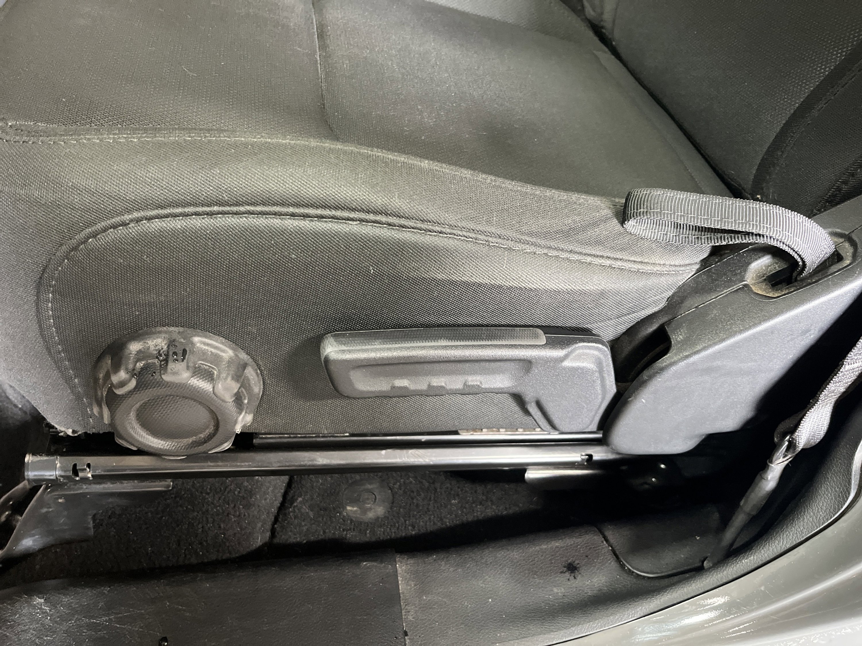 Used 2020 Jeep Gladiator Sport w/ Quick Order Package 24S AWD/4WD image 13