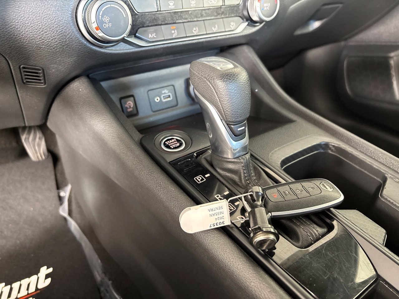 Used 2024 Nissan Sentra S FWD image 19