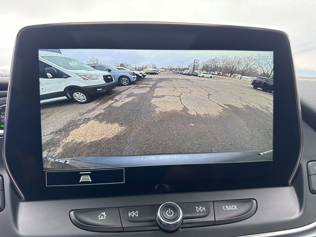 Used 2023 Chevrolet Blazer Premier image 16