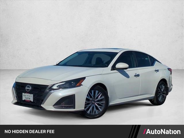 Used 2023 Nissan Altima 2.5 SV w/ SV Premium Package