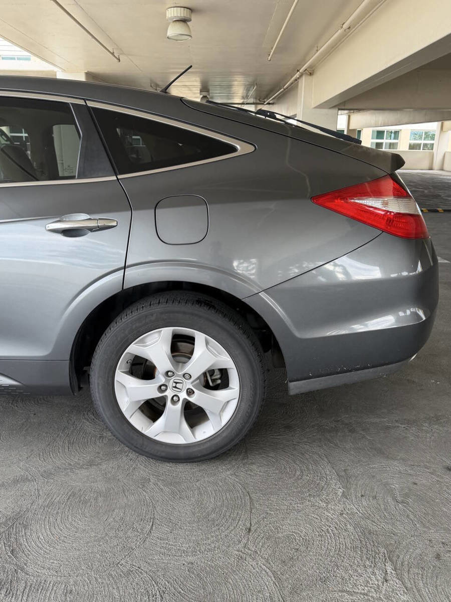 Used 2010 Honda Crosstour EX-L image 10