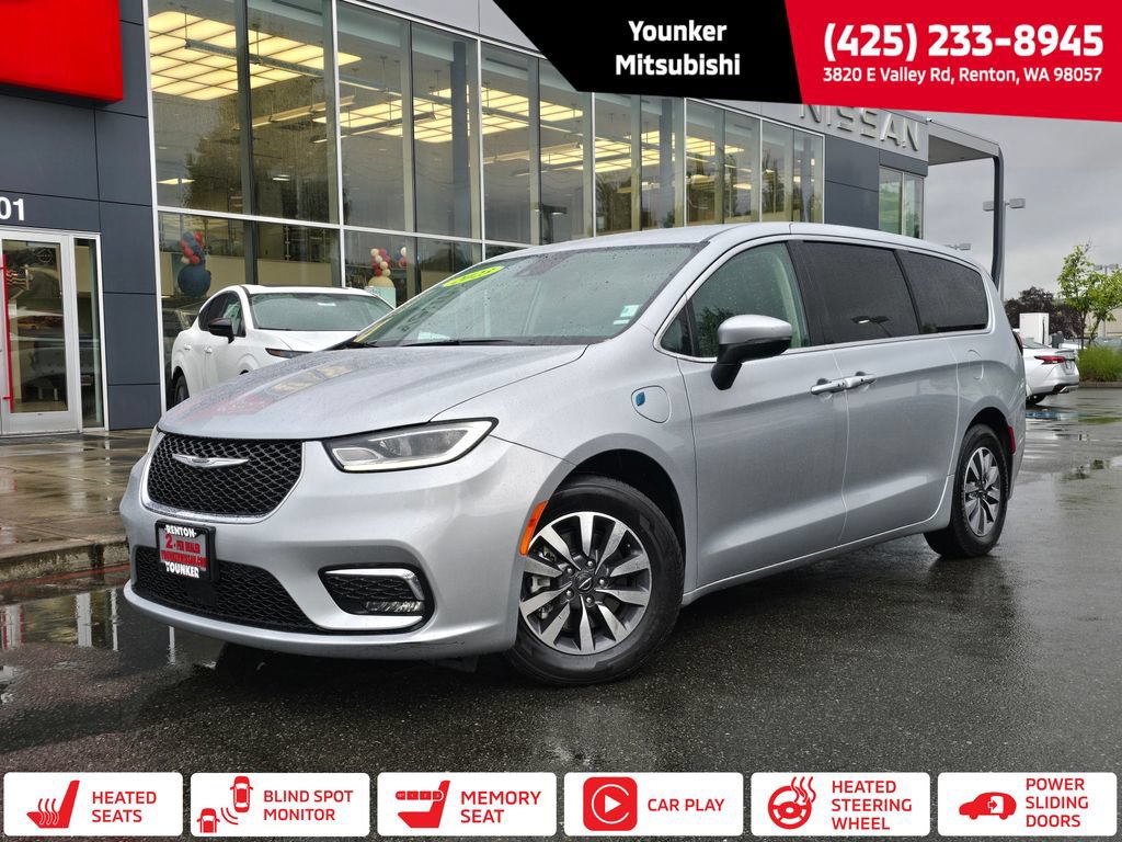 Used 2023 Chrysler Pacifica Touring-L