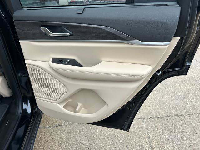 New 2025 Jeep Grand Cherokee Limited w/ Luxury Tech Group II image 20