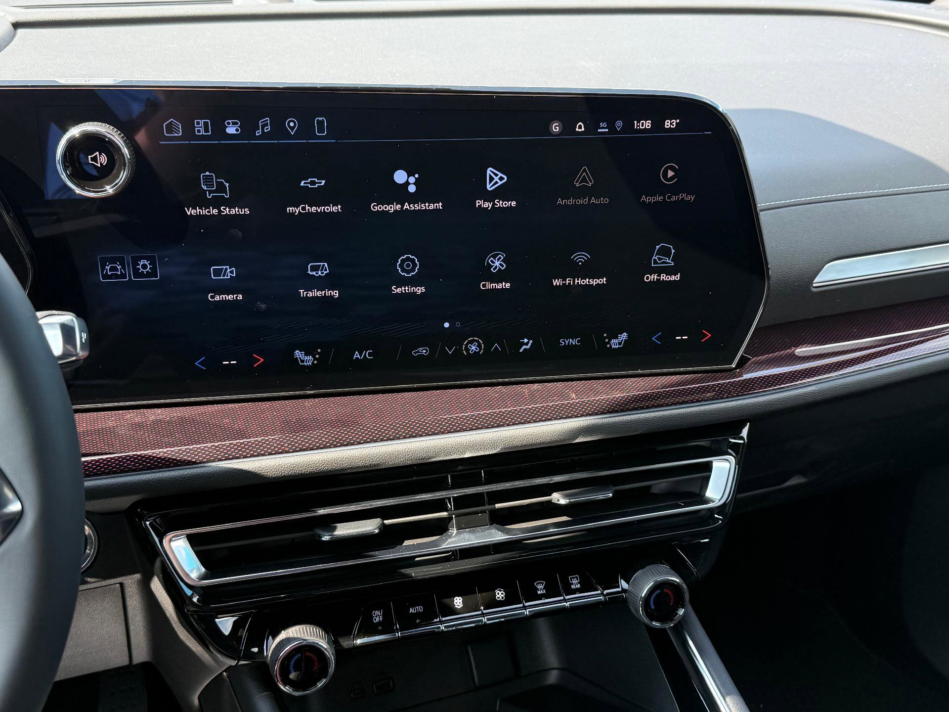 New 2026 Chevrolet Traverse Z71 w/ Driver Confidence Package image 13