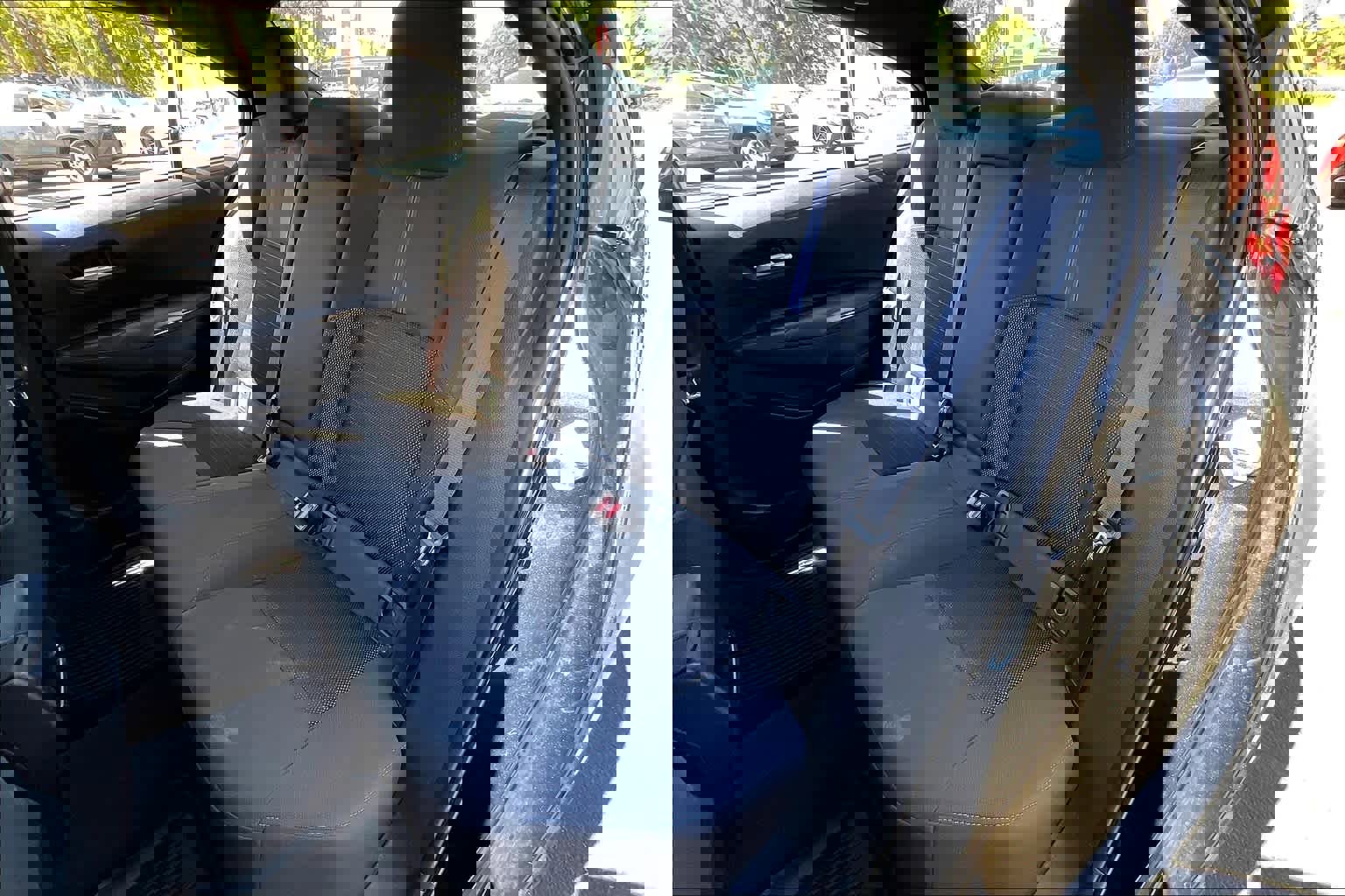 Used 2020 Toyota Corolla SE image 19