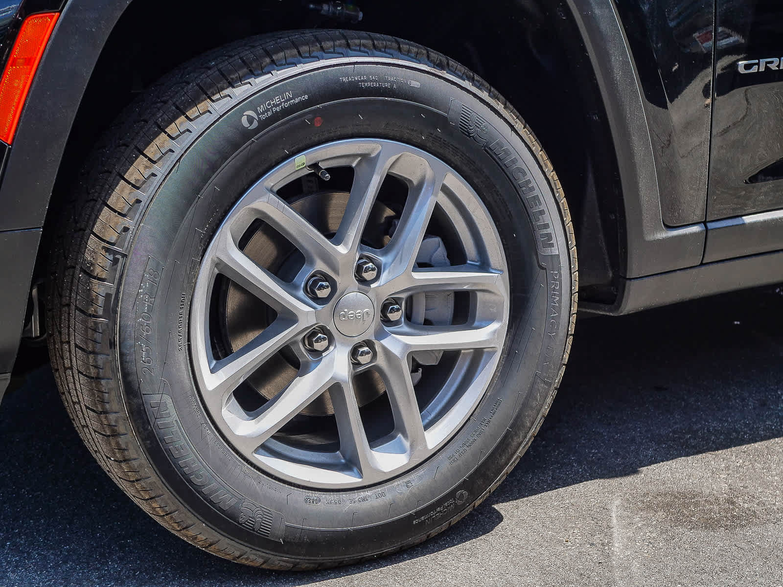 New 2026 Jeep Grand Cherokee Laredo AWD/4WD image 9