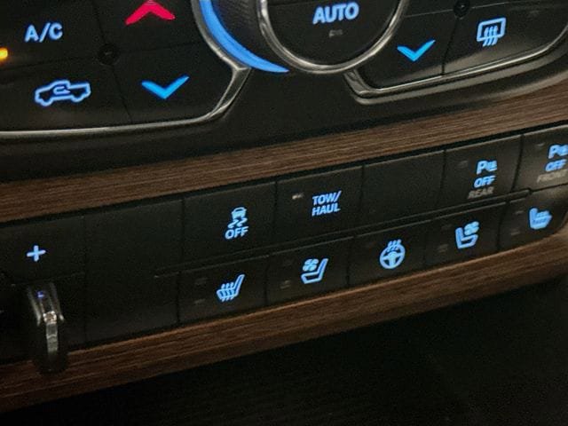 Used 2018 RAM 2500 Laramie w/ Convenience Group image 24