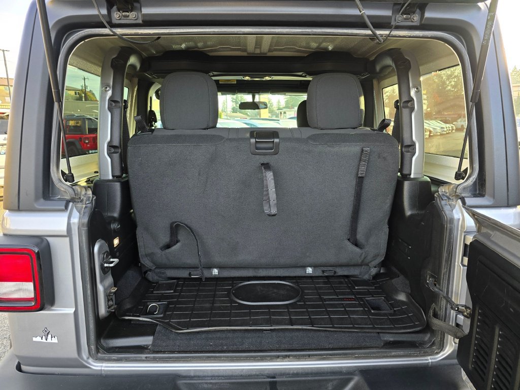 Used 2021 Jeep Wrangler Sport AWD/4WD image 15