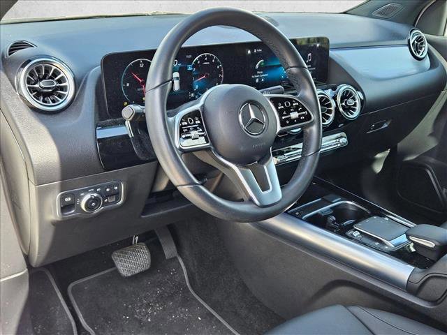 Used 2022 Mercedes-Benz GLA 250 4MATIC image 9
