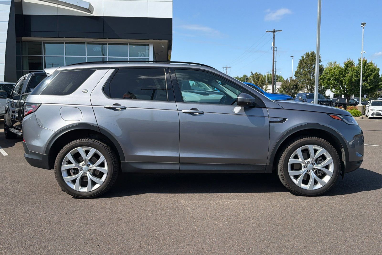 Used 2022 Land Rover Discovery Sport SE AWD/4WD image 3