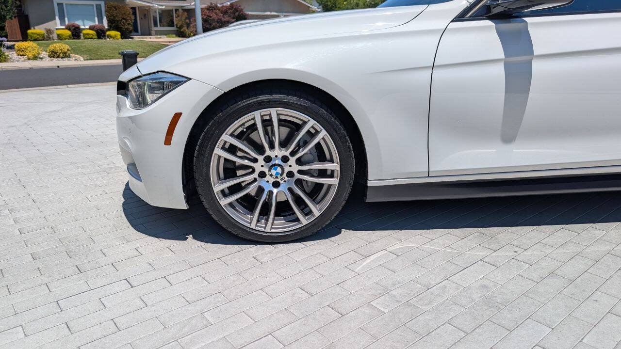 Used 2013 BMW 335i Sedan RWD image 9