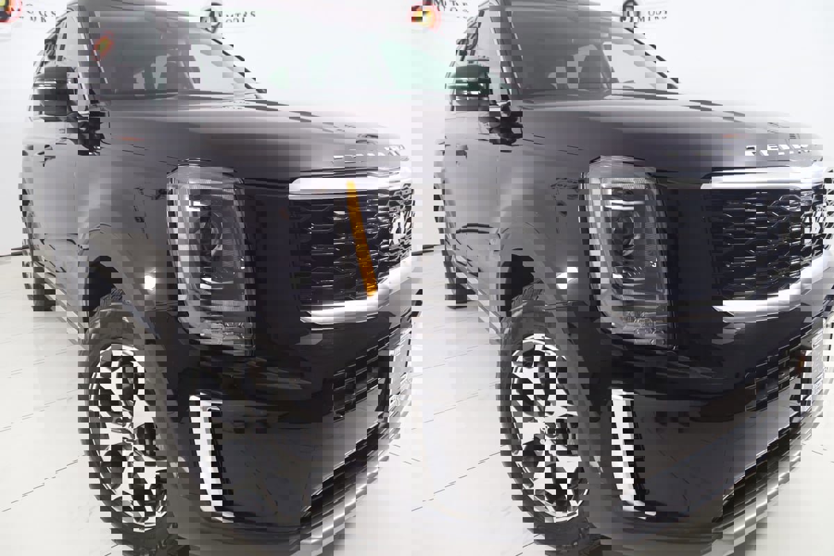 Used 2022 Kia Telluride EX w/ Towing Package image 18