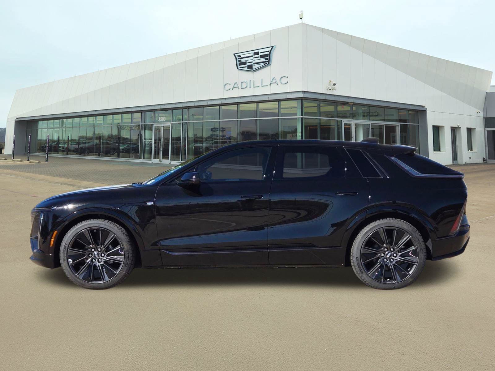 New 2026 Cadillac Lyriq Signature Sport w/ Nappa Leather Package AWD/4WD image 3