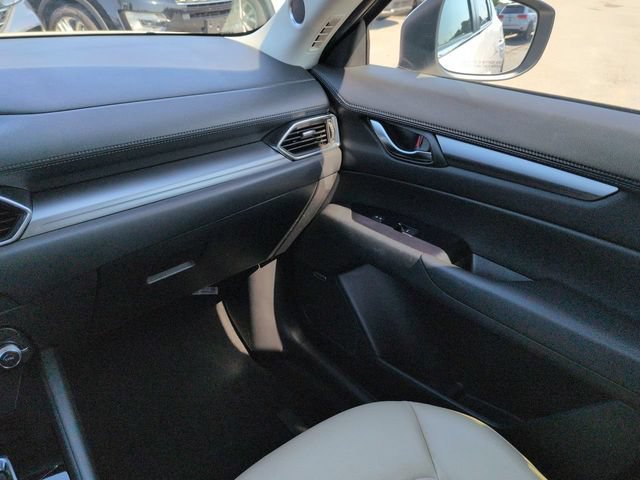 Used 2020 MAZDA CX-5 Touring FWD image 17