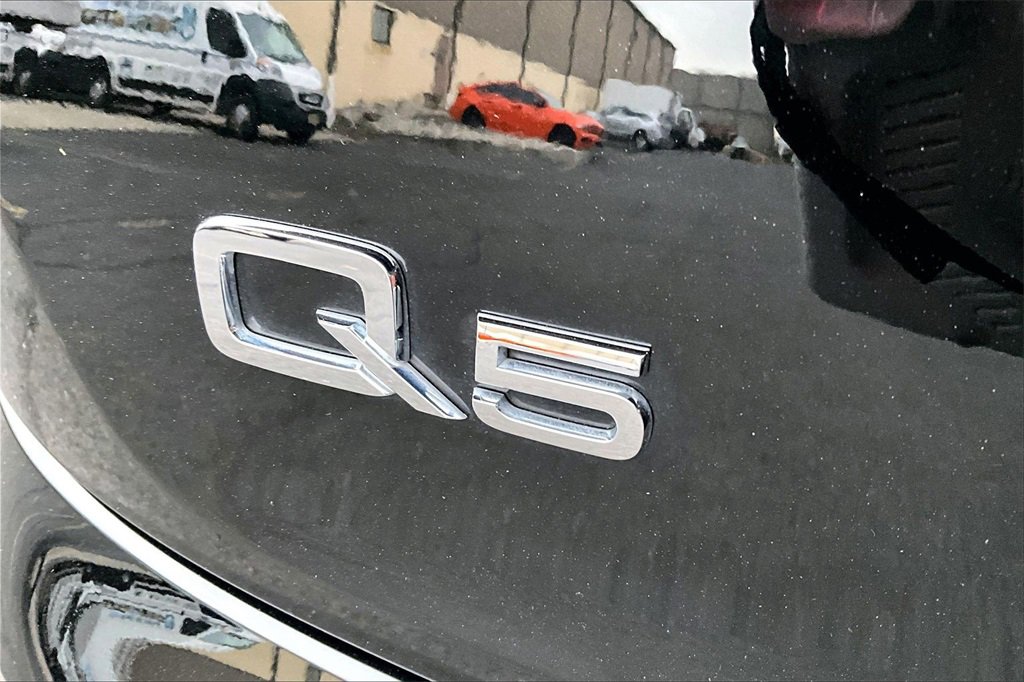 Used 2025 Audi Q5 2.0T Premium w/ Convenience Plus Package image 24