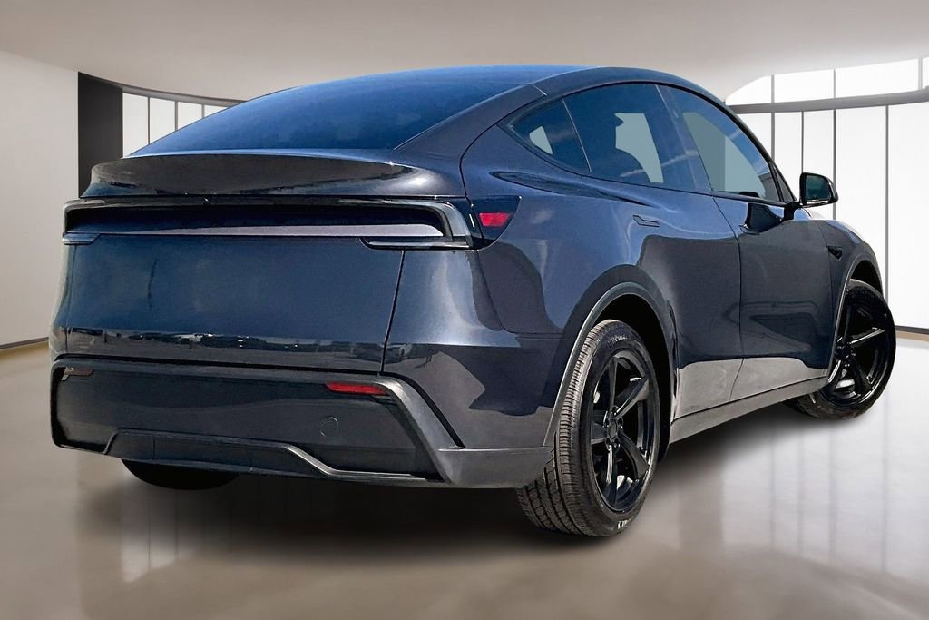 Used 2026 Tesla Model Y 2WD image 6